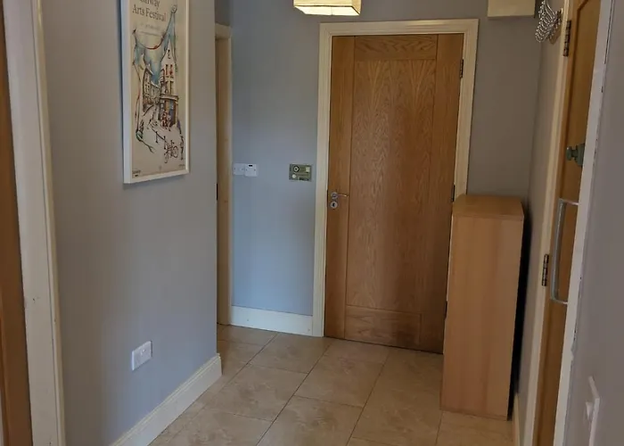 Latin Quarter Cosy * ゴールウェイ